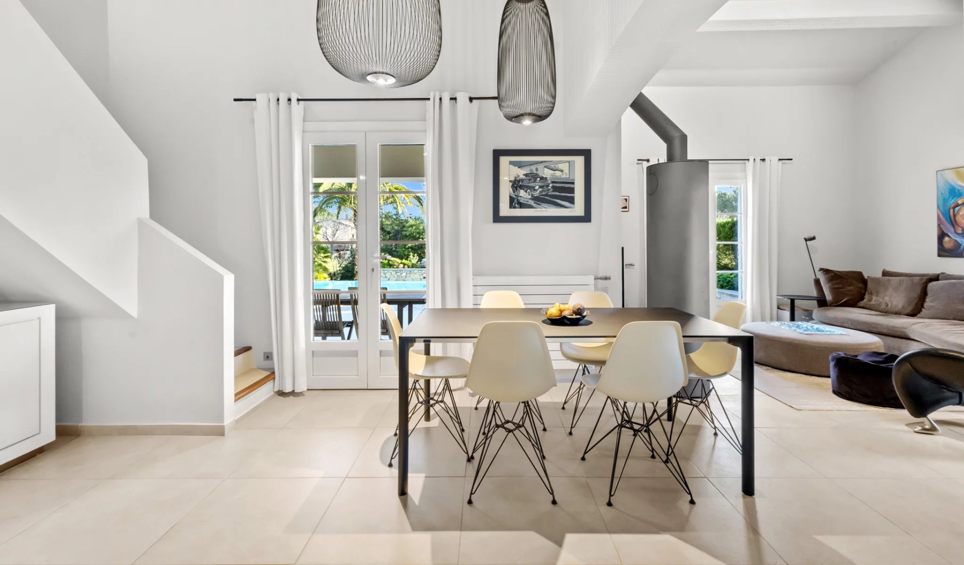 12290937-86636861-18