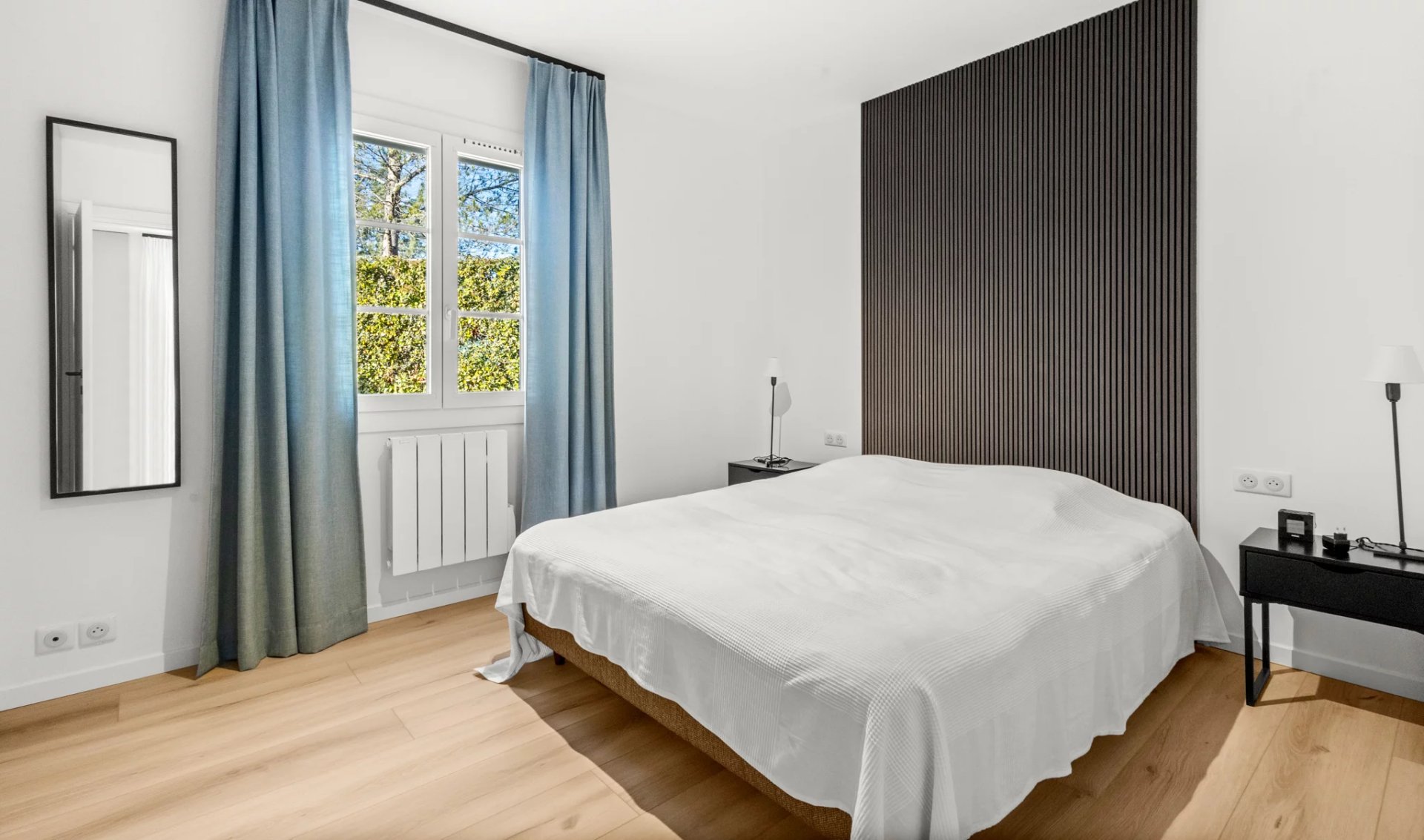 12290937-86636861-26