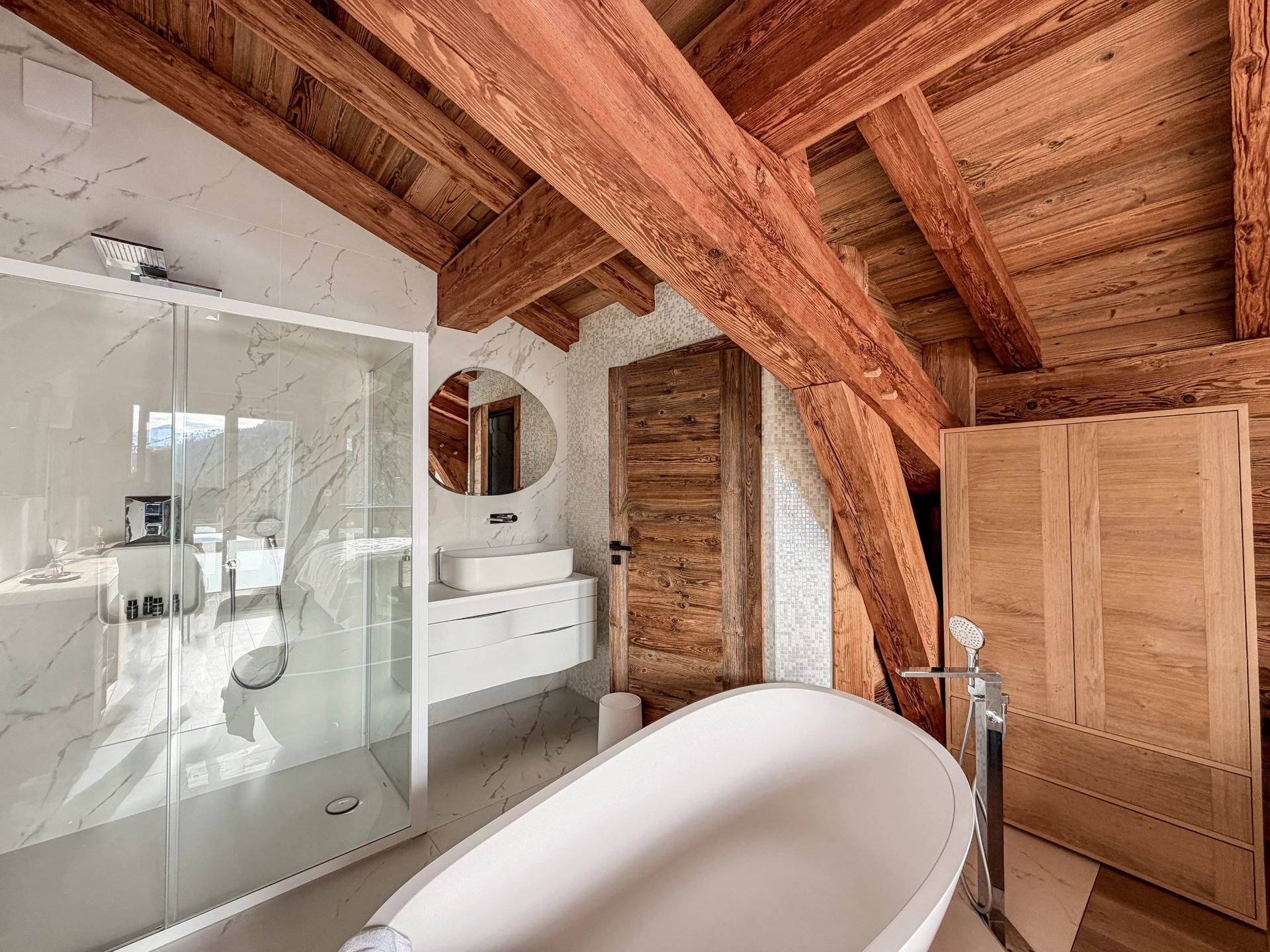 15142928-86775595-11