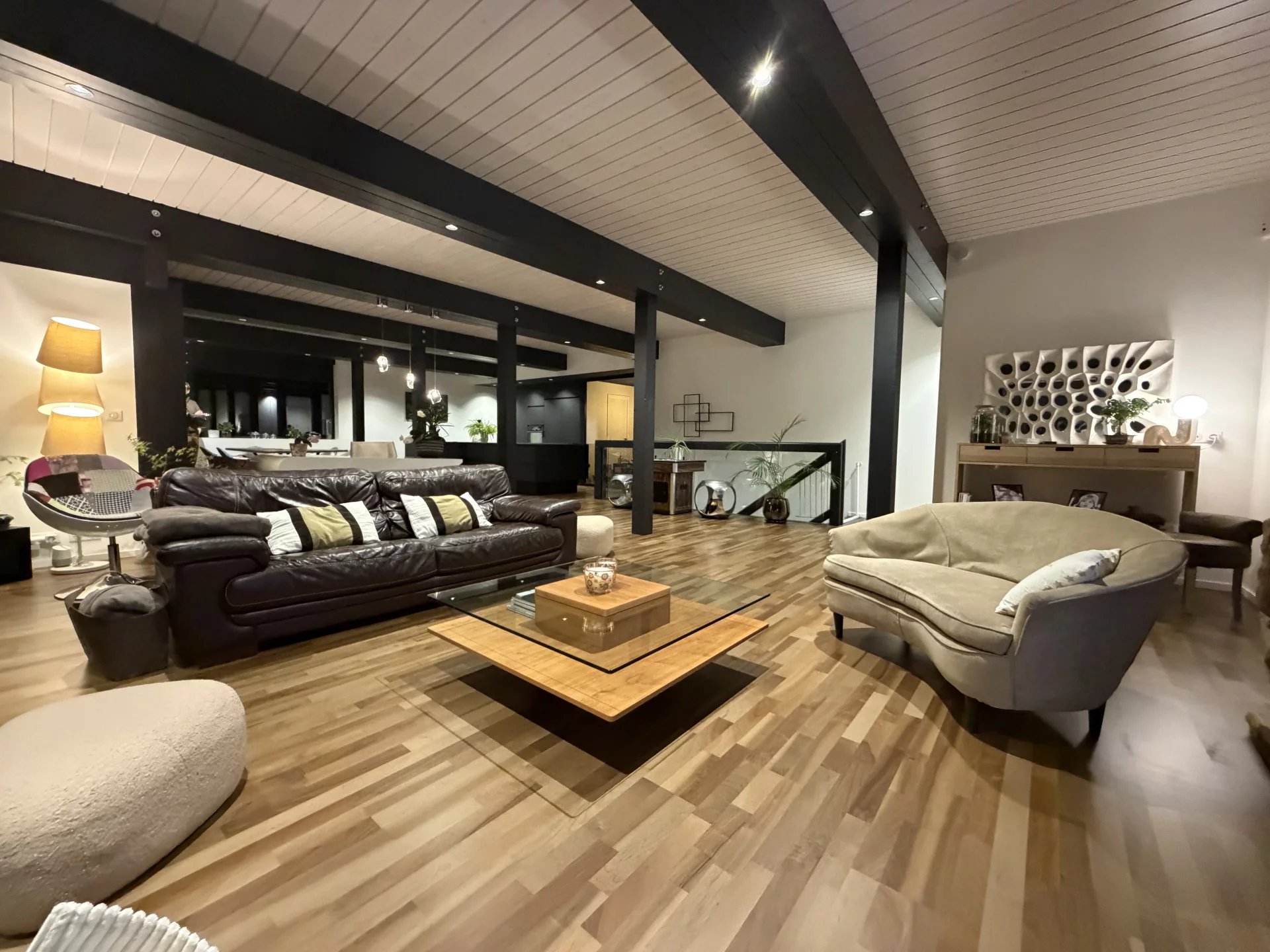 15552249-86749834-10