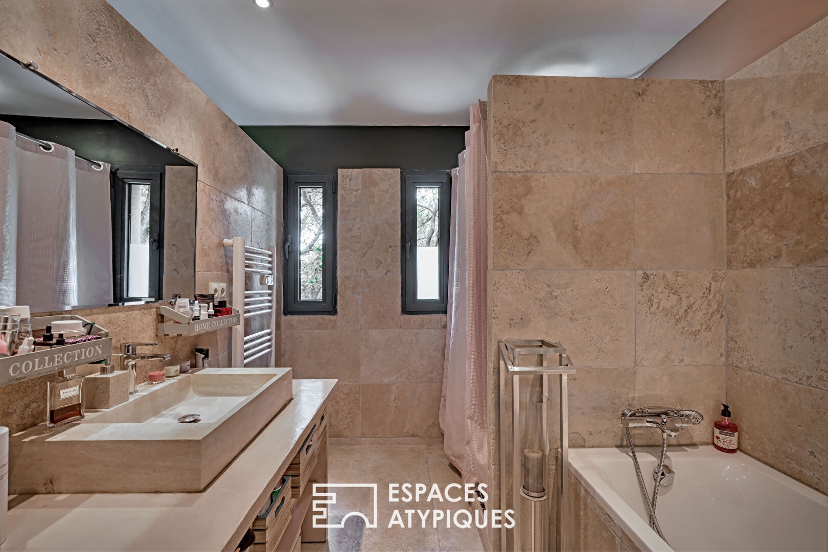 13559629-59439983-11