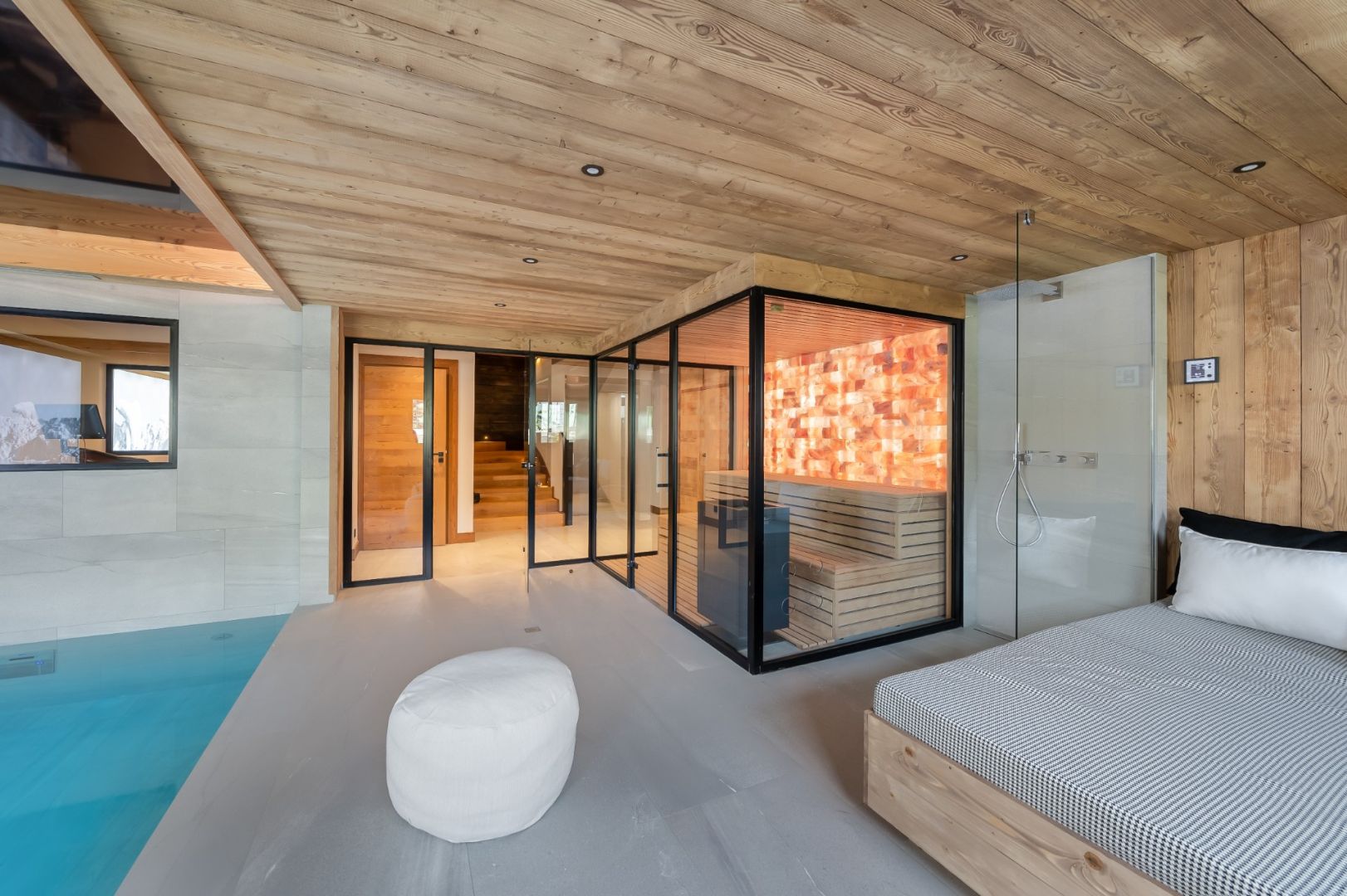 4519477-6069-2437-11