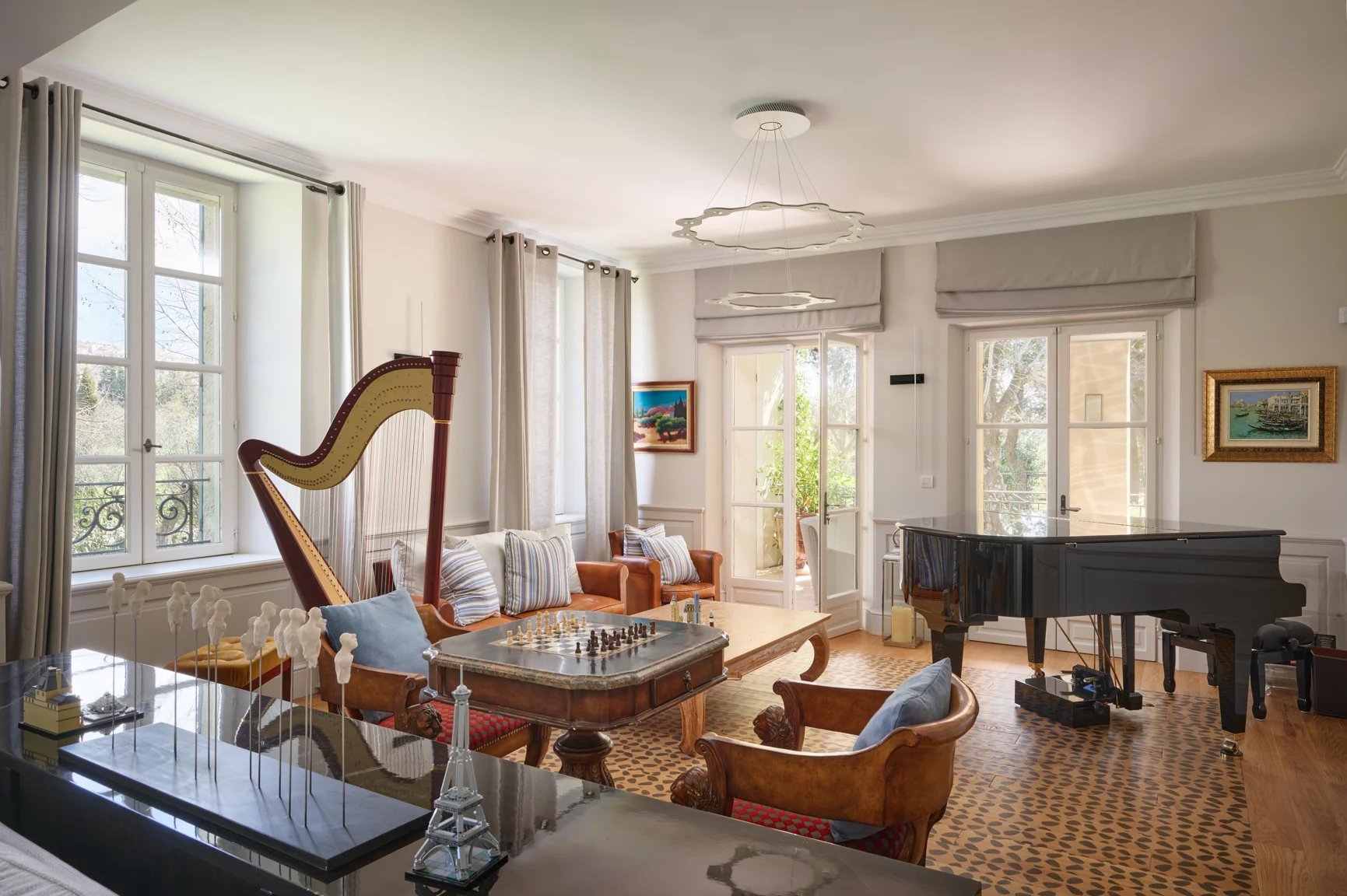 5069733-85340741-110