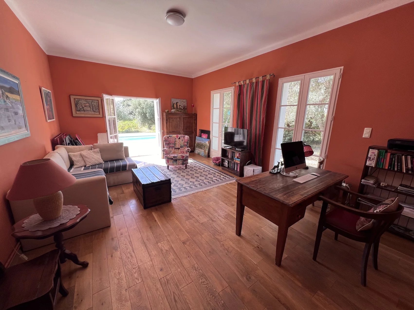 7133822-86182696-32