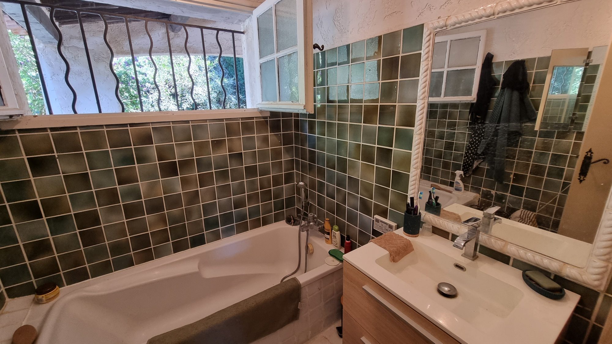 13185622-26013-AD-46