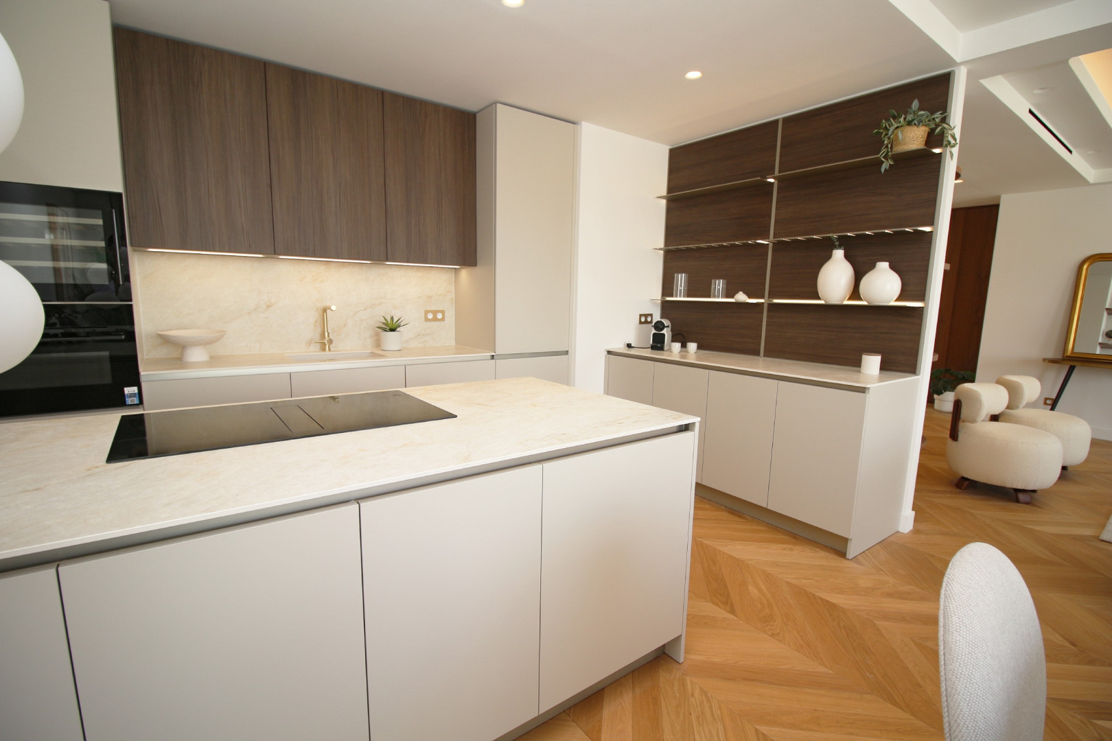 15431106-FR6588636-9