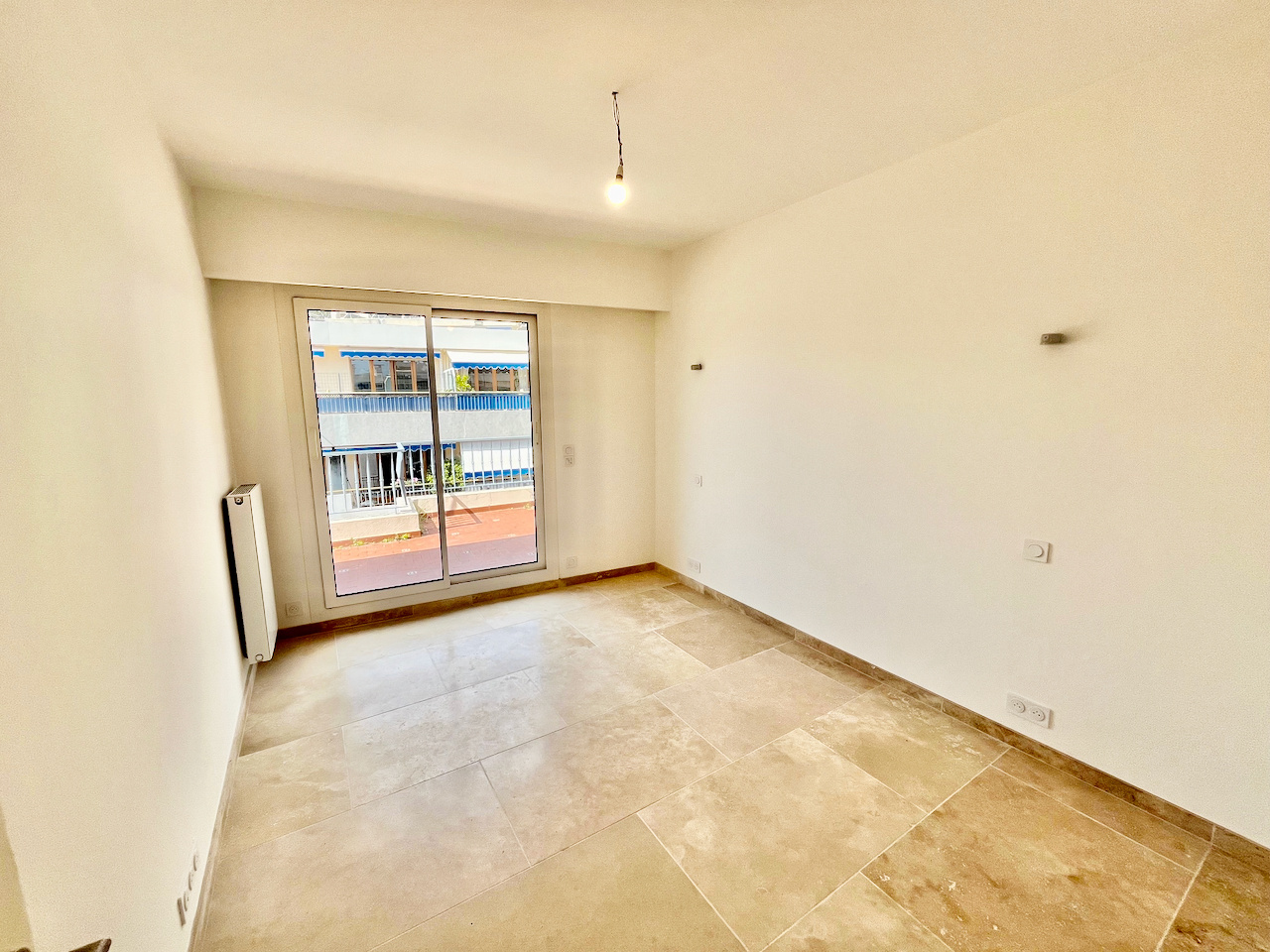 6803973-VAP10000958-9