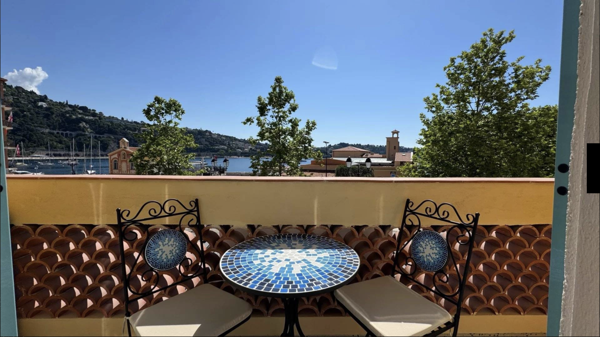 6803973-VAP10001043-1