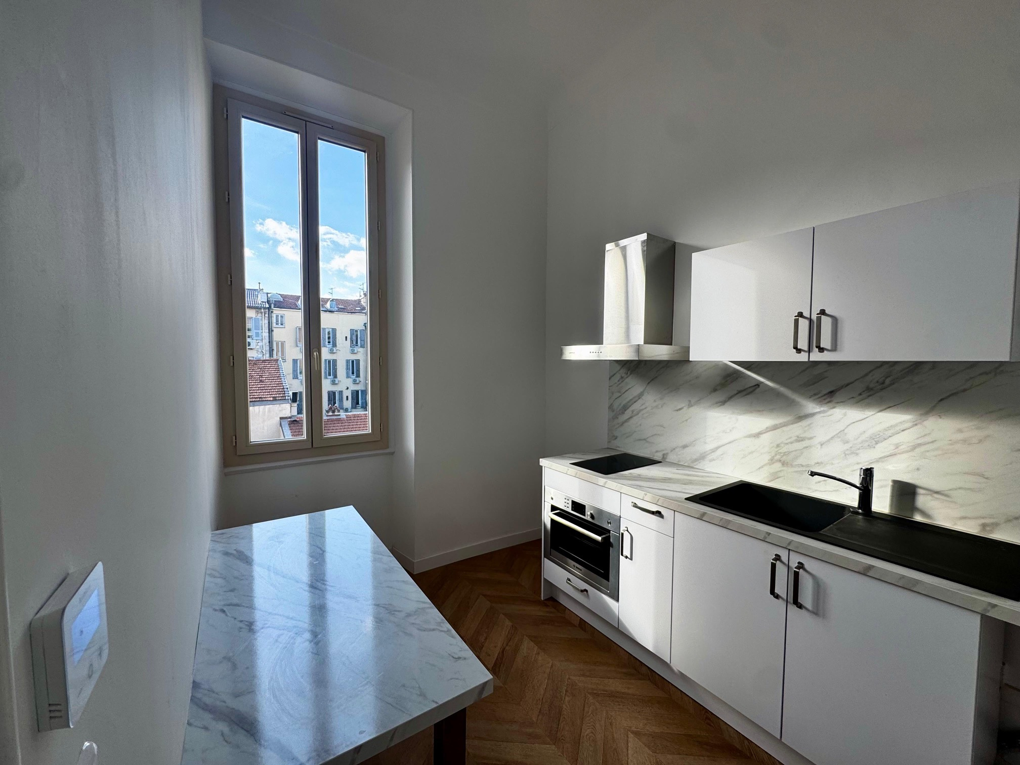 6803973-VAP10001056-5