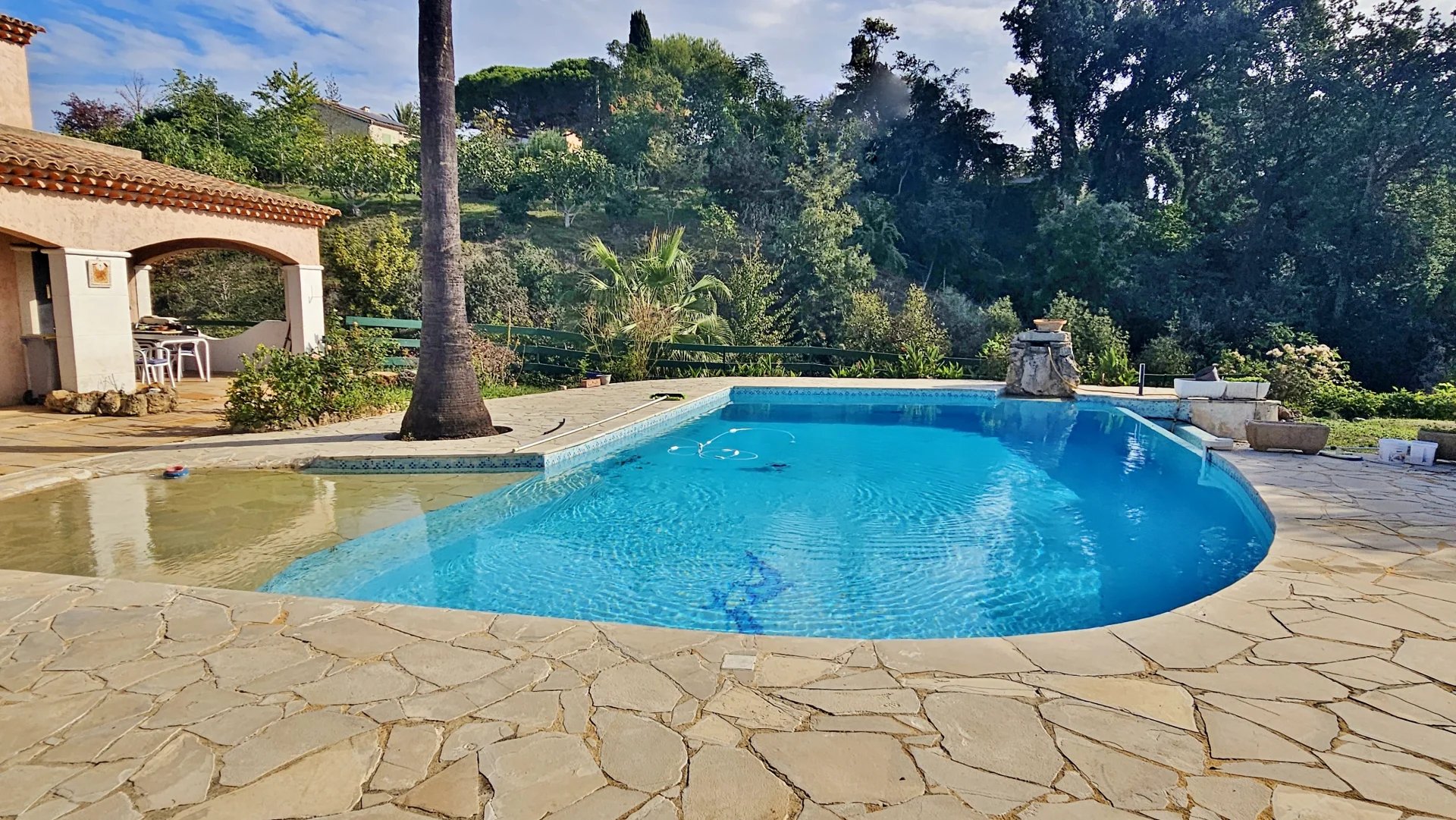 12447699-87495320-3